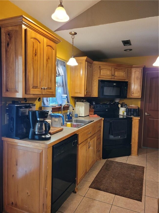 310 S Ozark St, Prairie Grove, AR 72753 - photo 4