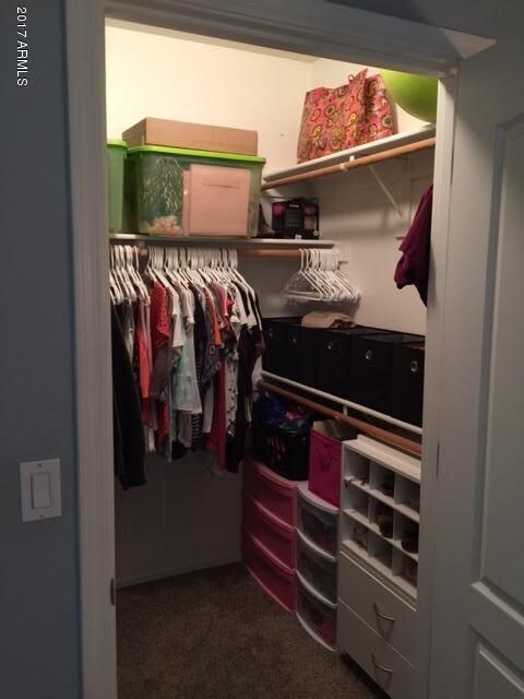 Master Walk-In