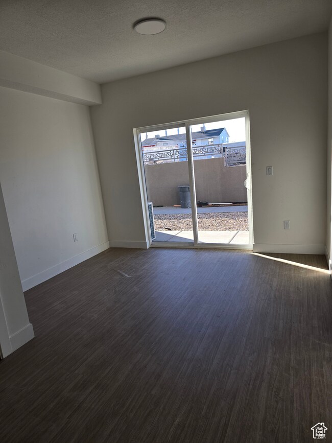 2085 N Main St unit 301, Sunset, UT 84015 - photo 5
