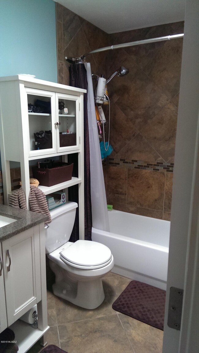 Tiled surround