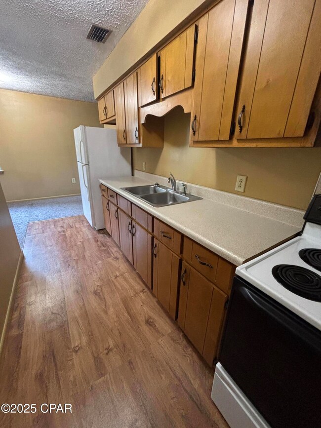 2719 E 8th St unit A, Panama City, FL 32401 - photo 6