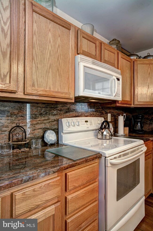 7010 Vismanco Ln, Clinton, MD 20735 - photo 6