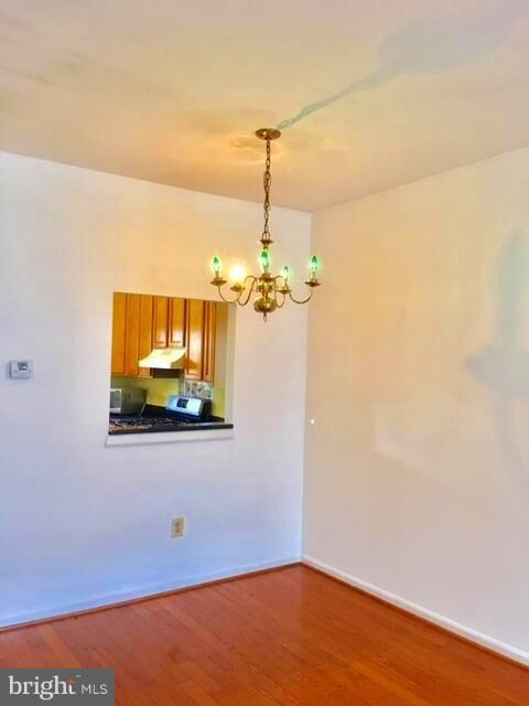 13106 Plotner Farm Rd, Herndon, VA 20171 - photo 5