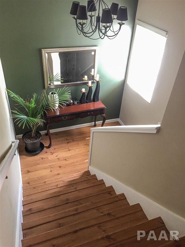 4531 N Thornhill Dr unit 209C, Peoria, IL 61615 - photo 2