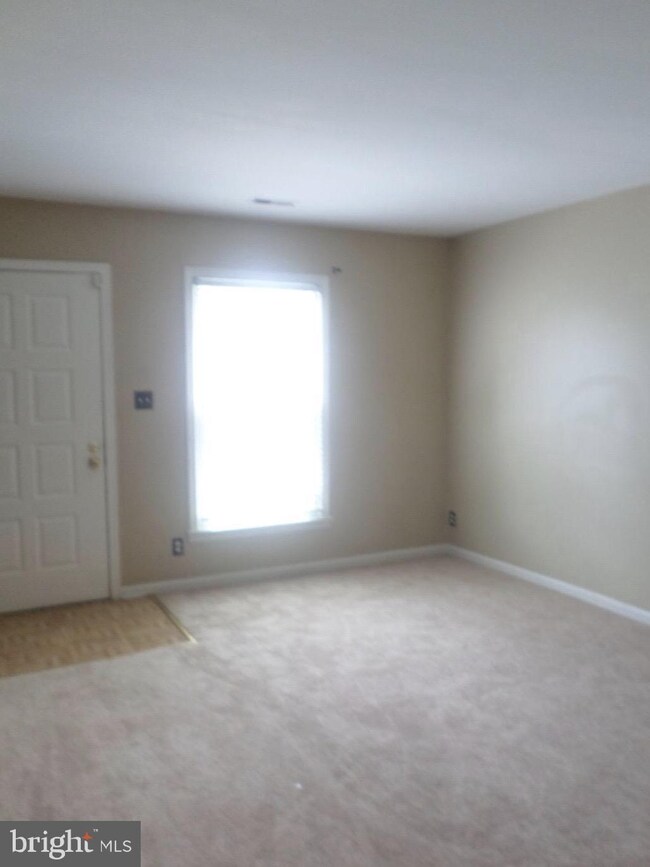 111 Madison Ct, Stafford, VA 22556 - photo 2