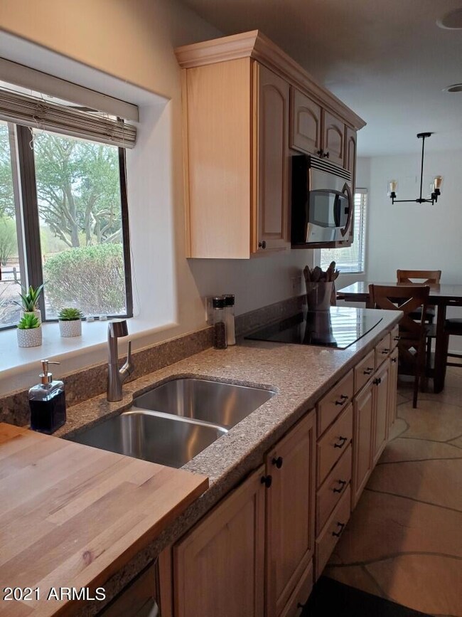 ELI STANFORD KITCHEN 2
