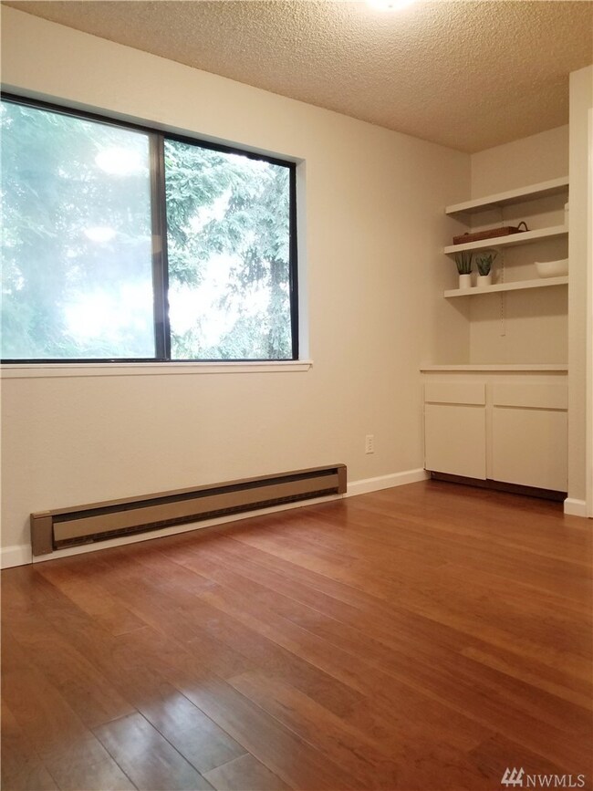 2311 S Kent Des Moines Rd unit B-203, Des Moines, WA 98198 - photo 7