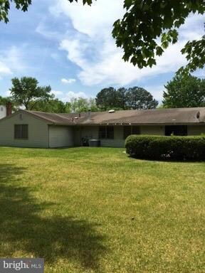 817 Barkley Dr, Fredericksburg, VA 22407 - photo 2