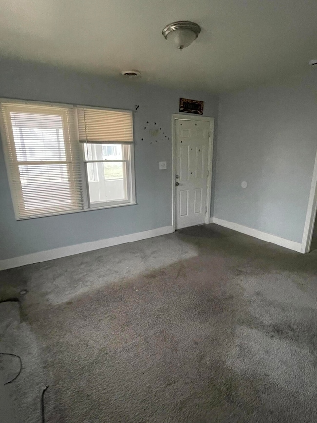 24646 Tuscany Ave, Eastpointe, MI 48021 - photo 5