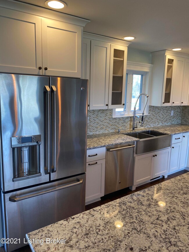 6120 Beulah Church Rd, Louisville, KY 40228 - photo 6