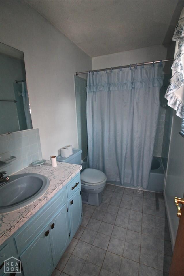 208 Keasler Dr, Paragould, AR 72450 - photo 2