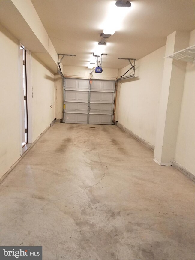 3069 Chinkapin Oak Ln unit 347, Woodbridge, VA 22191 - photo 6