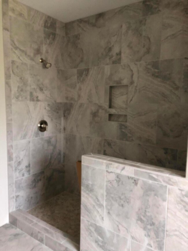 5D648020-866D-4794-949D-31C4C2EB38B8