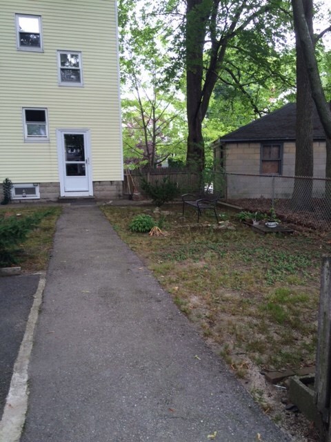 21 Glendale Ave unit 2, Providence, RI 02906 - photo 2