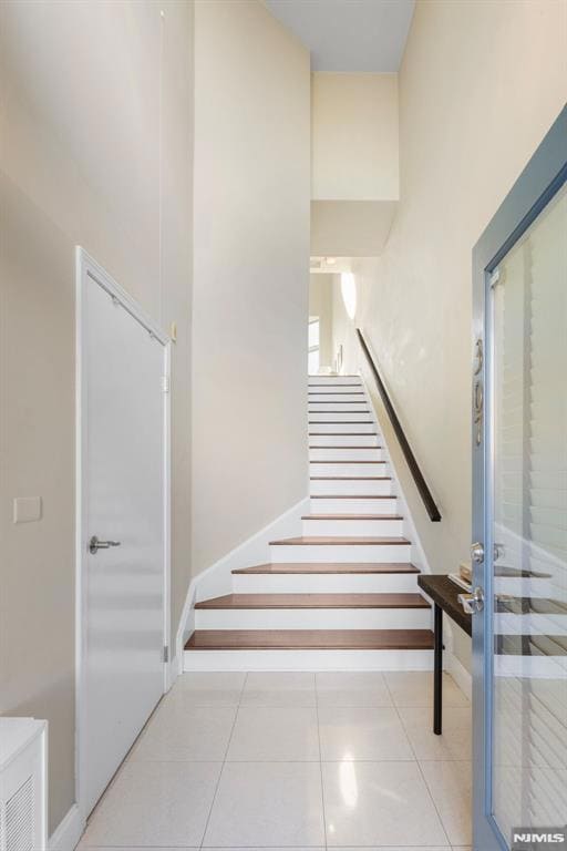 307 Chase Ct, Edgewater, NJ 07020 - photo 4