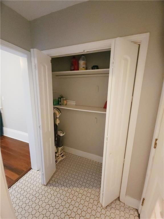 2529 Saint Thomas St, New Orleans, LA 70130 - photo 6