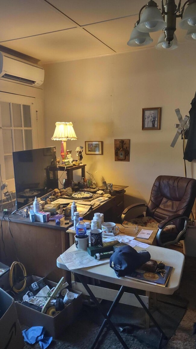 Dining room off kitchen