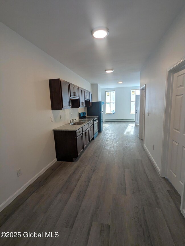 153 4th Ave unit 1st floor, Albany, NY 12202 - photo 3