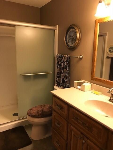 830 E 18th St N, Newton, IA 50208 - photo 7