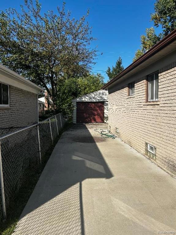 22505 Rein Ave, Eastpointe, MI 48021 - photo 3