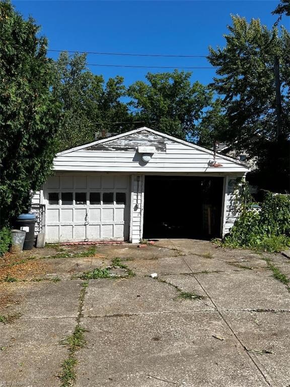 Garage with garage