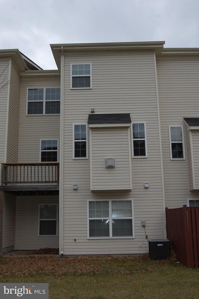 7358 Mockingbird Cir, Glen Burnie, MD 21060 - photo 2