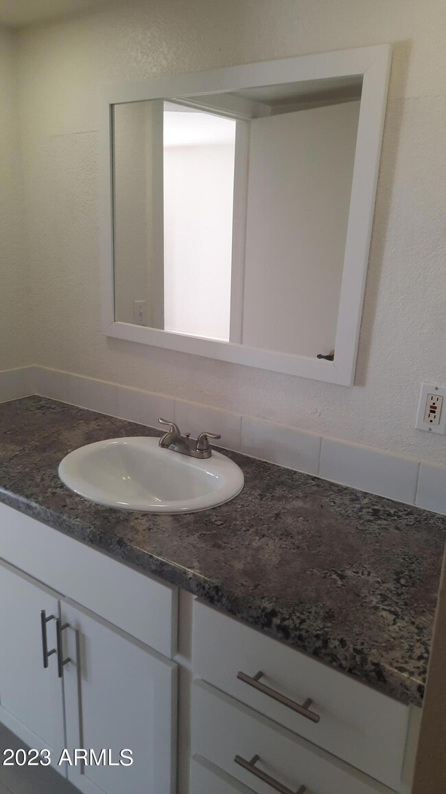 4522 E Camino Cir unit 1, Mesa, AZ 85205 - photo 7