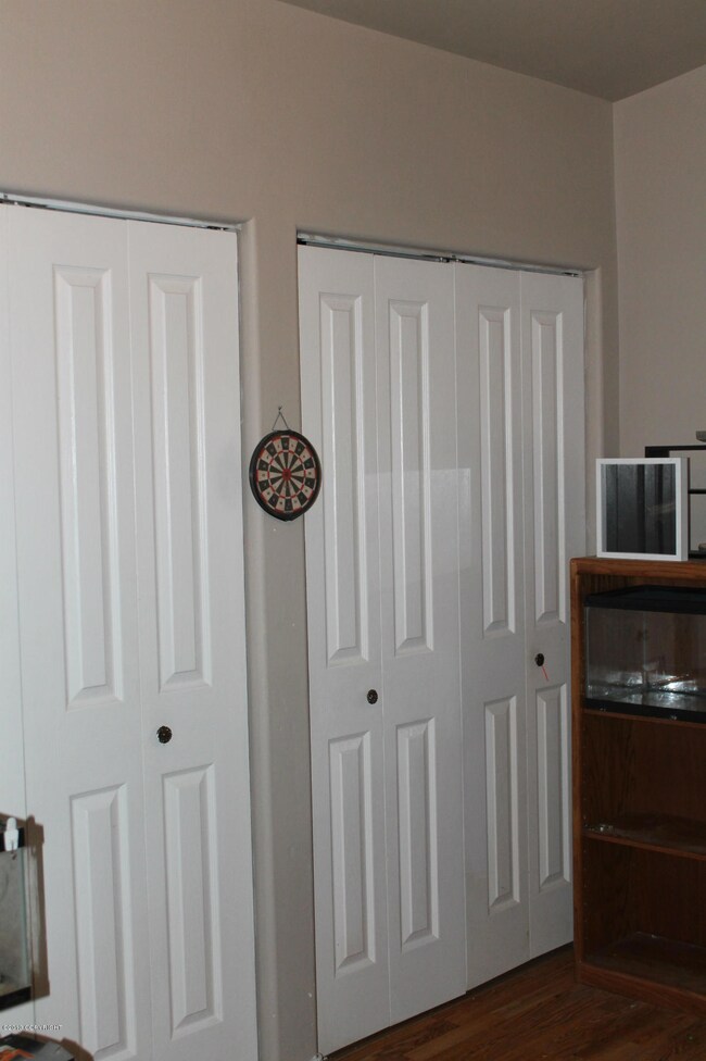 Bedroom2 Closet