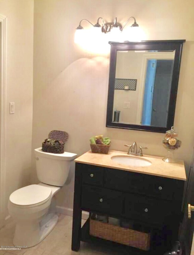 266 Primrose Ln, Freehold, NJ 07728 - photo 7