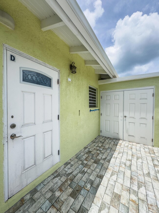 Apt D Entrance