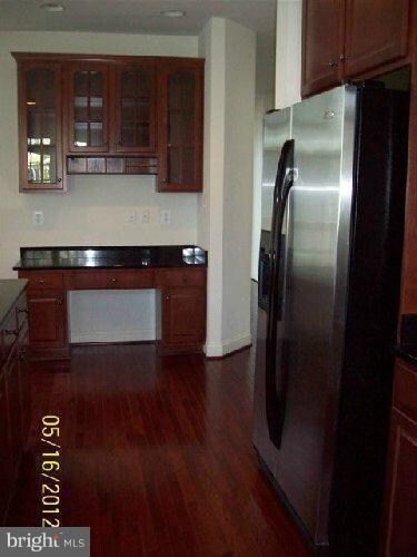 25705 Summerbank Ct, Chantilly, VA 20152 - photo 6