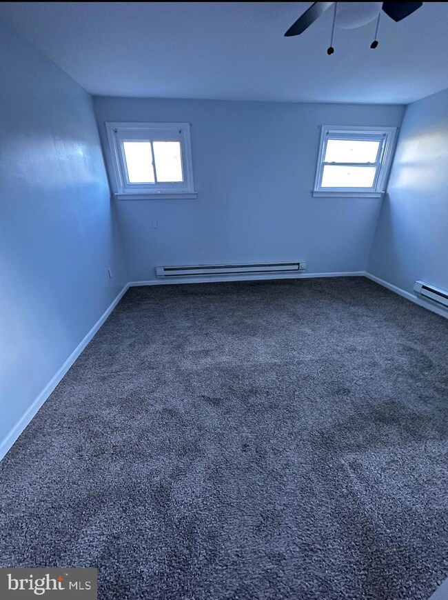 223 Hamilton Ave, Darby, PA 19023 - photo 7