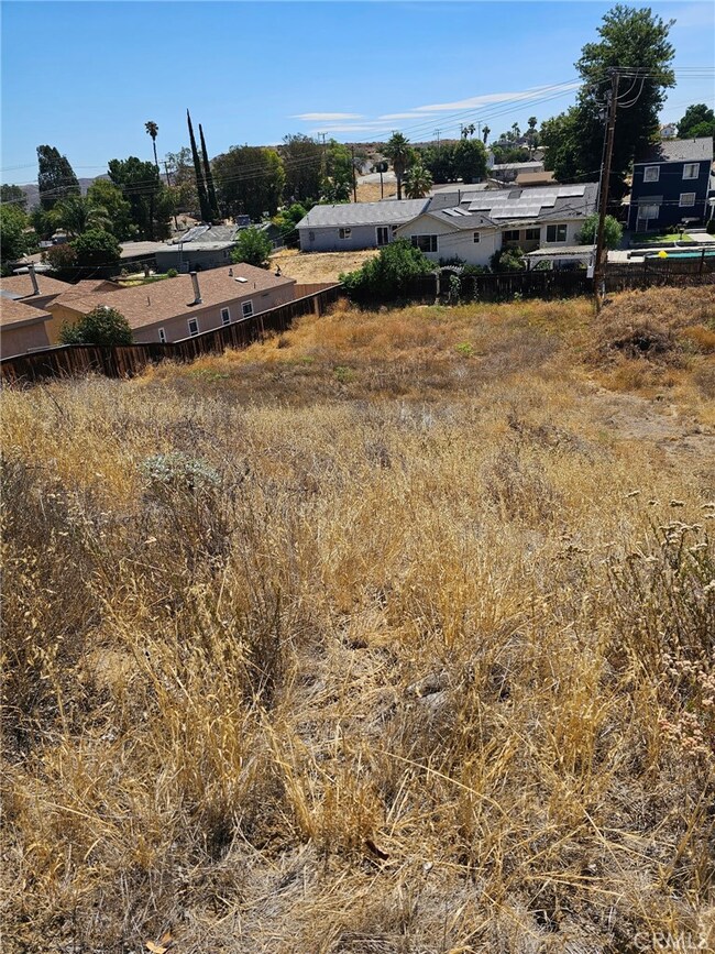 0 Townsend St unit OC25267460, Lake Elsinore, CA 92530 - photo 3