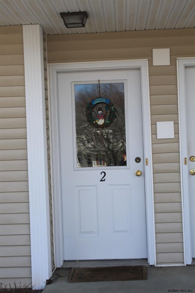 202 Cambridge Manor Dr unit 202, Schenectady, NY 12302 - photo 2