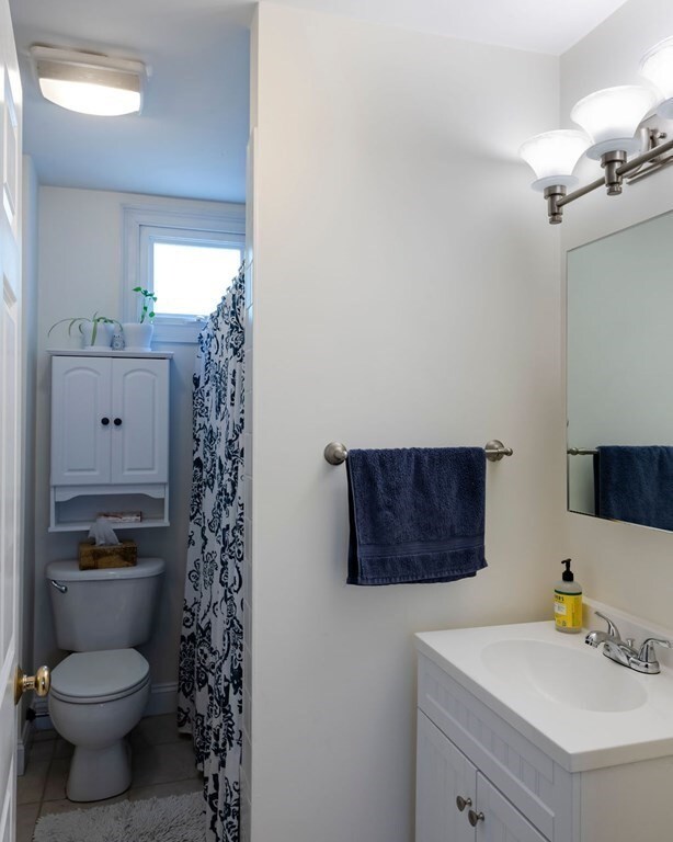 135 Florence St unit 135, Roslindale, MA 02131 - photo 7