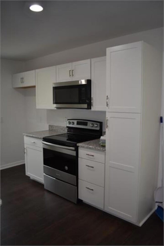 227 W Murray St, Denison, TX 75020 - photo 4