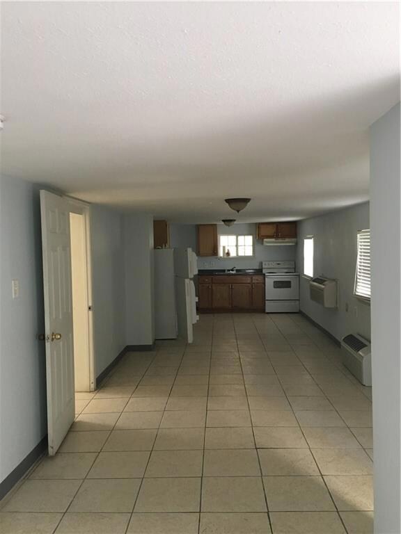 3030 Toulouse St unit B, New Orleans, LA 70119 - photo 2