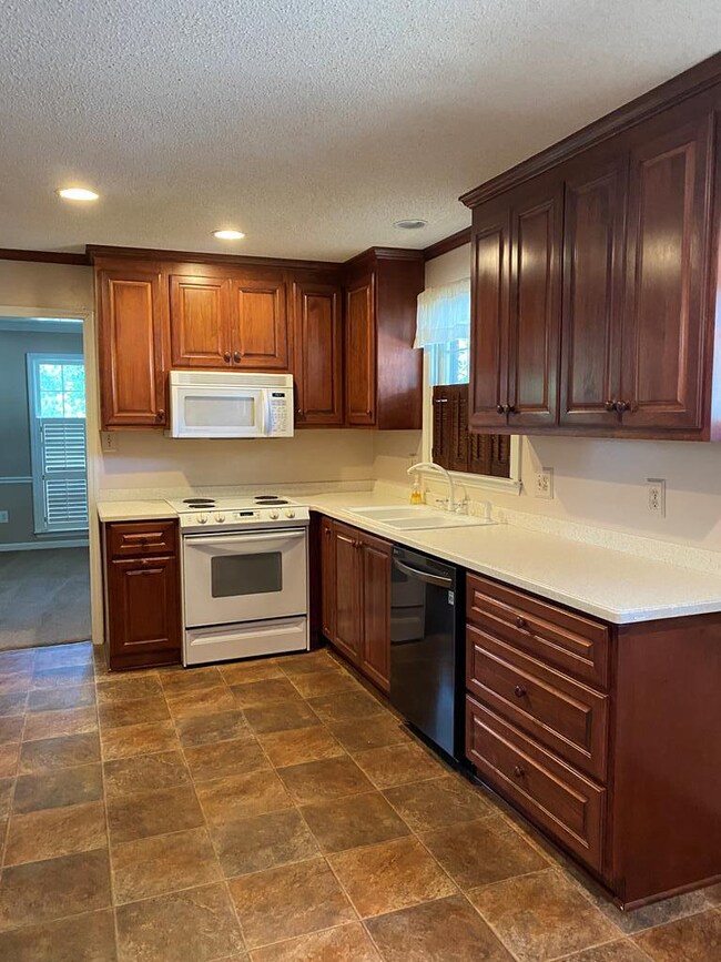 229 Hillbrook Dr, Augusta, GA 30907 - photo 6