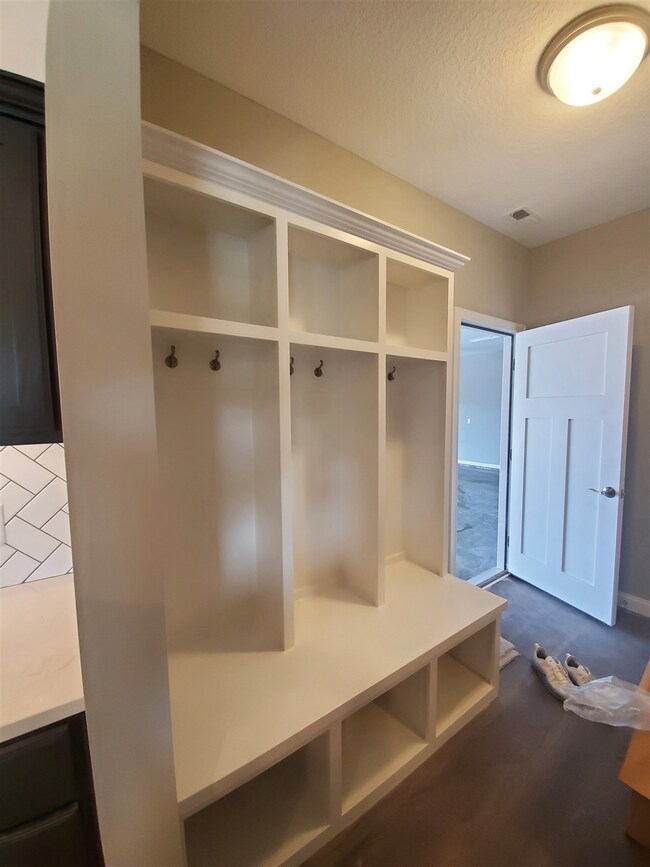 17033 Hamptons Pkwy, New Haven, IN 46774 - photo 7