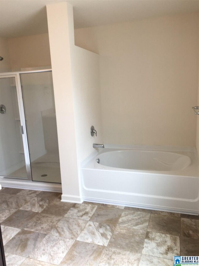 2058 Kerry Cir, Calera, AL 35040 - photo 6