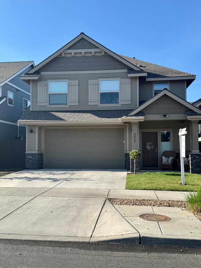 3526 NE Crystal Springs Dr, Bend, OR 97701 - photo 2