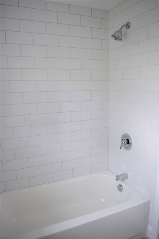 16 Schofield St, Johnston, RI 02919 - photo 6