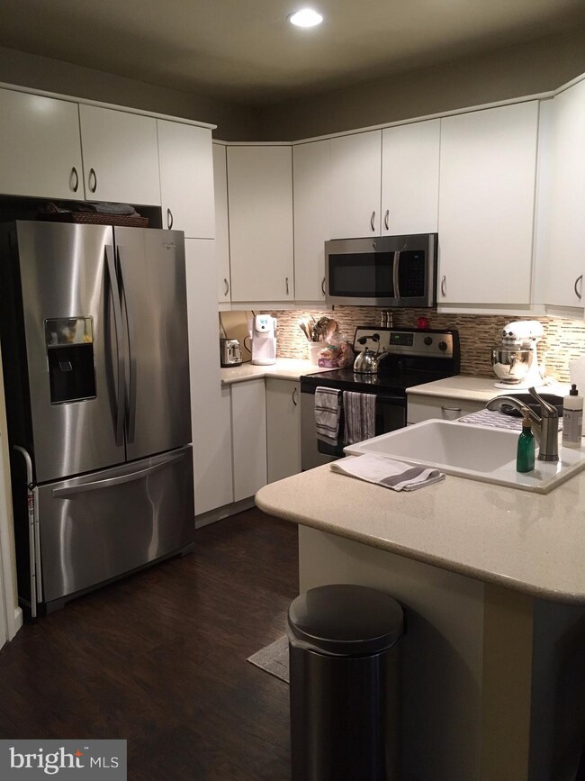 22607 Blue Elder Terrace unit 103, Ashburn, VA 20148 - photo 6