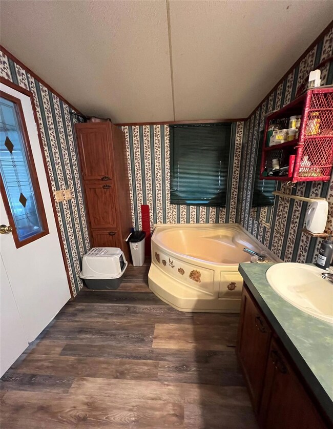 193 Finneyoaks Ln, Weatherford, TX 76085 - photo 7