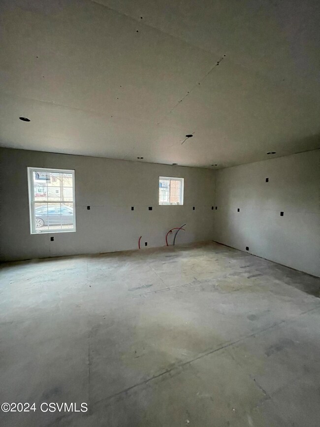 605 E 3rd St, Nescopeck, PA 18635 - photo 4