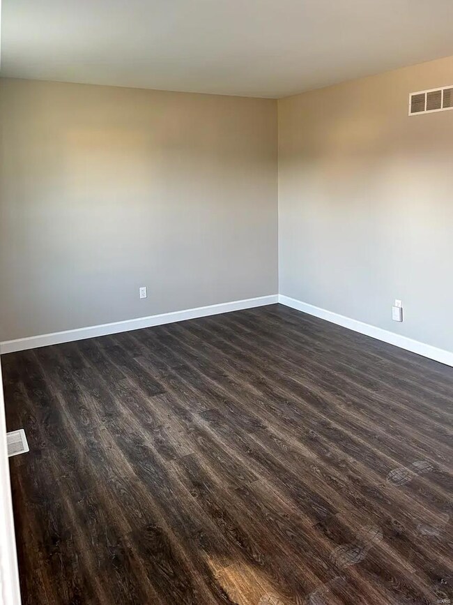 713 Haven View Ct, O Fallon, MO 63366 - photo 2