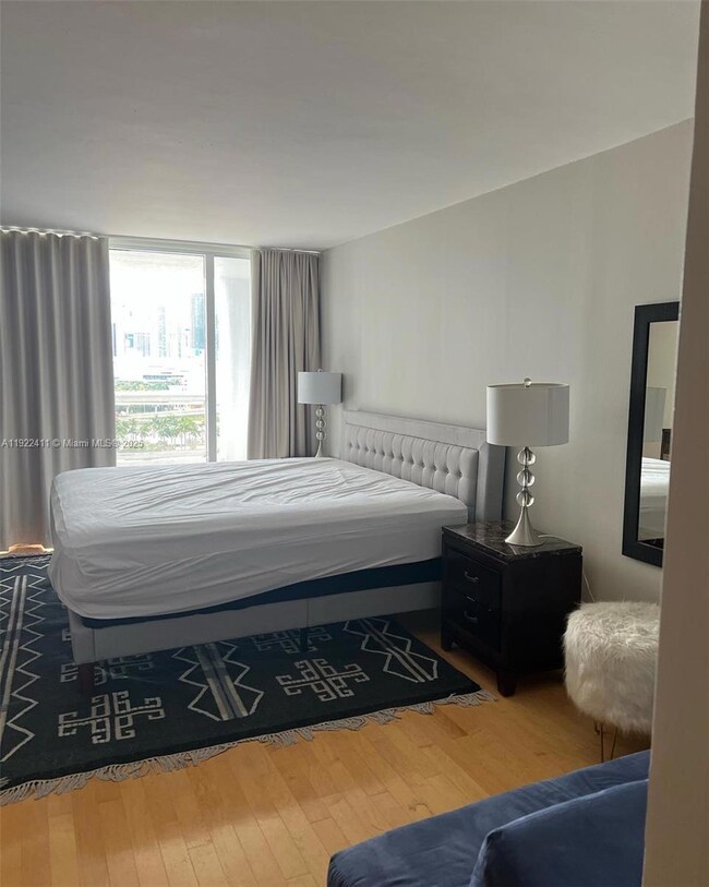 The Grand unit A-1856, Miami, FL 33132 - photo 7