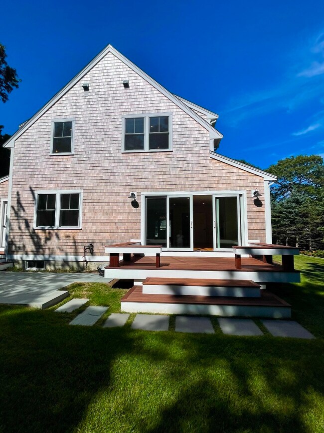 28 Roger's Way, Oak Bluffs, MA 02557 - photo 7