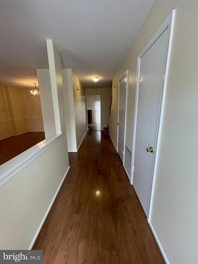 14953 Cherrywood Dr, Laurel, MD 20707 - photo 3