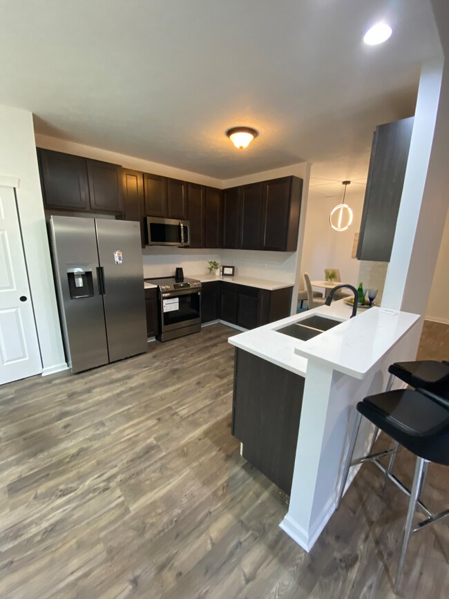 12655 Adirondack Ct, Fishers, IN 46037 - photo 6